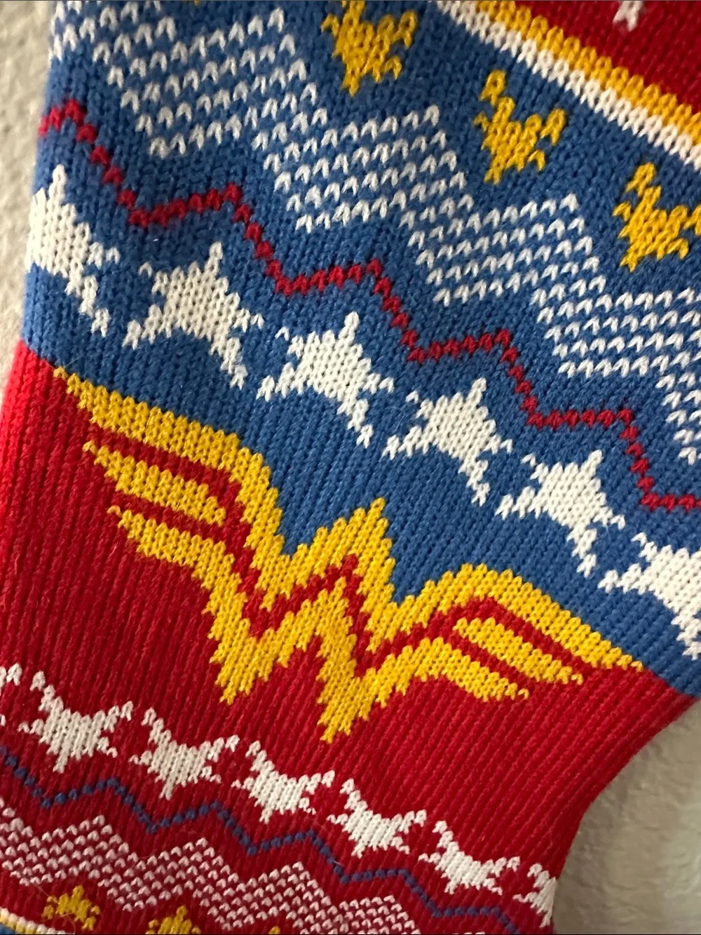 N/A festive red